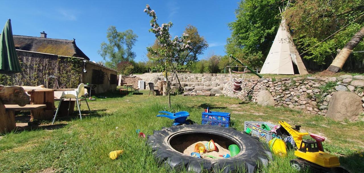 Apartment Vera, Naehe Binz In Traumhafter Alleinlage, 4-8 P. Zirkow Dış mekan fotoğraf